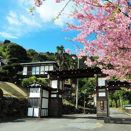 Yokohama Fujiyoshi Izuten Ито Экстерьер фото