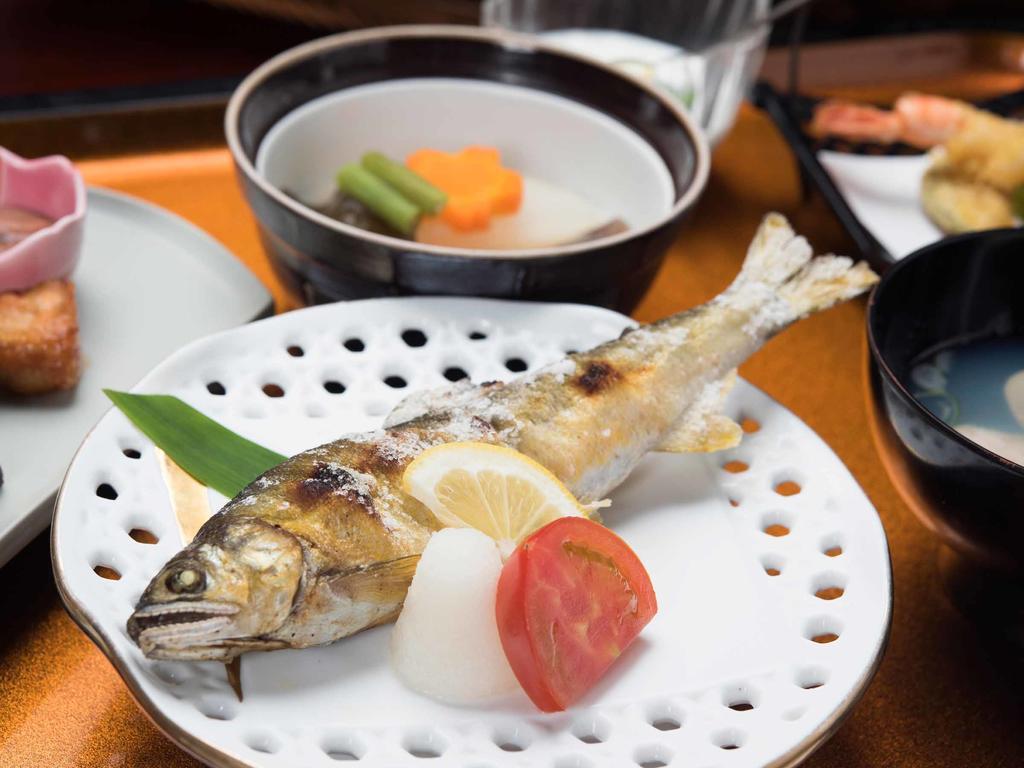 Yokohama Fujiyoshi Izuten Ито Экстерьер фото