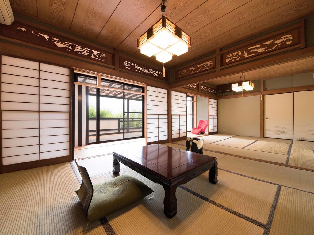 Yokohama Fujiyoshi Izuten Ито Экстерьер фото