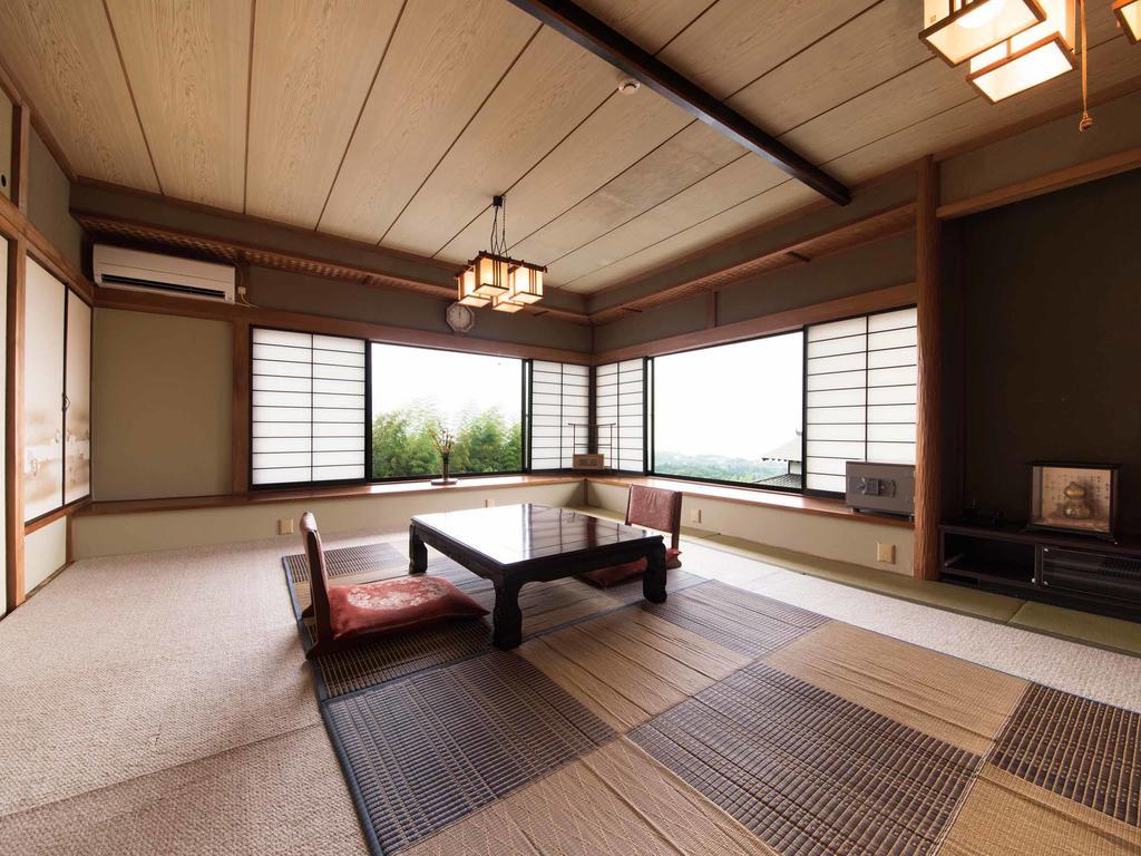 Yokohama Fujiyoshi Izuten Ито Экстерьер фото