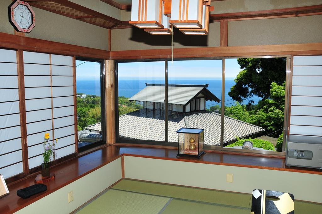 Yokohama Fujiyoshi Izuten Ито Экстерьер фото